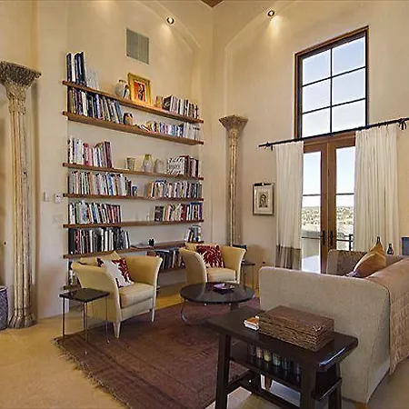 Rising Sun At The Plaza One-bedroom Holiday Holiday home